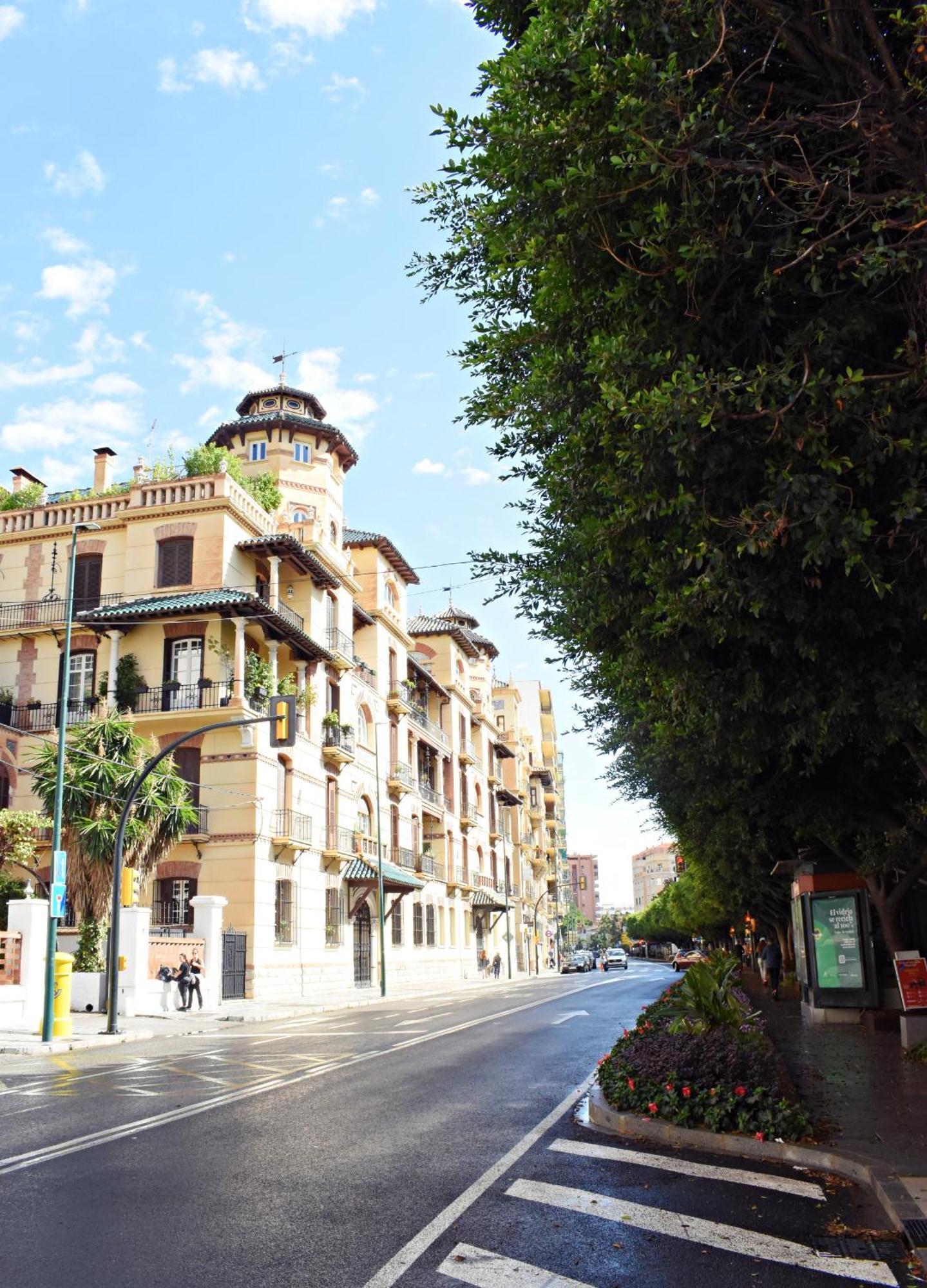 Malagueta'S Home Cozy Apartment With Parking And Swimming Pool Malaga Exterior photo